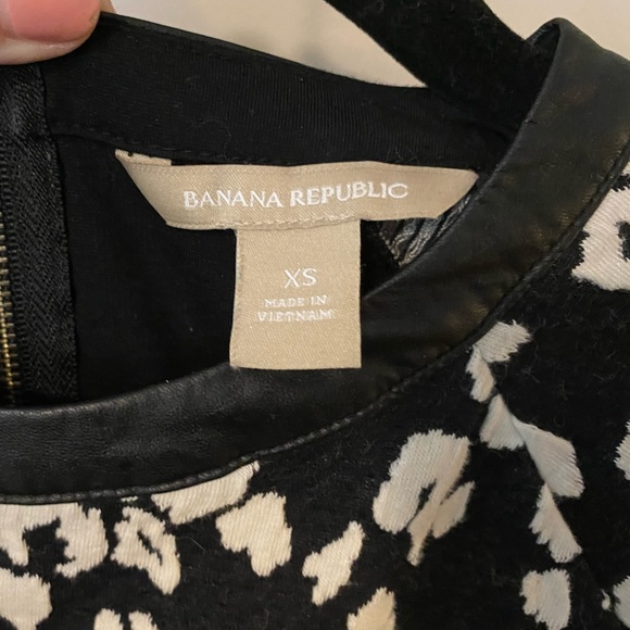 Banana Republic Top - Picture 3 of 3